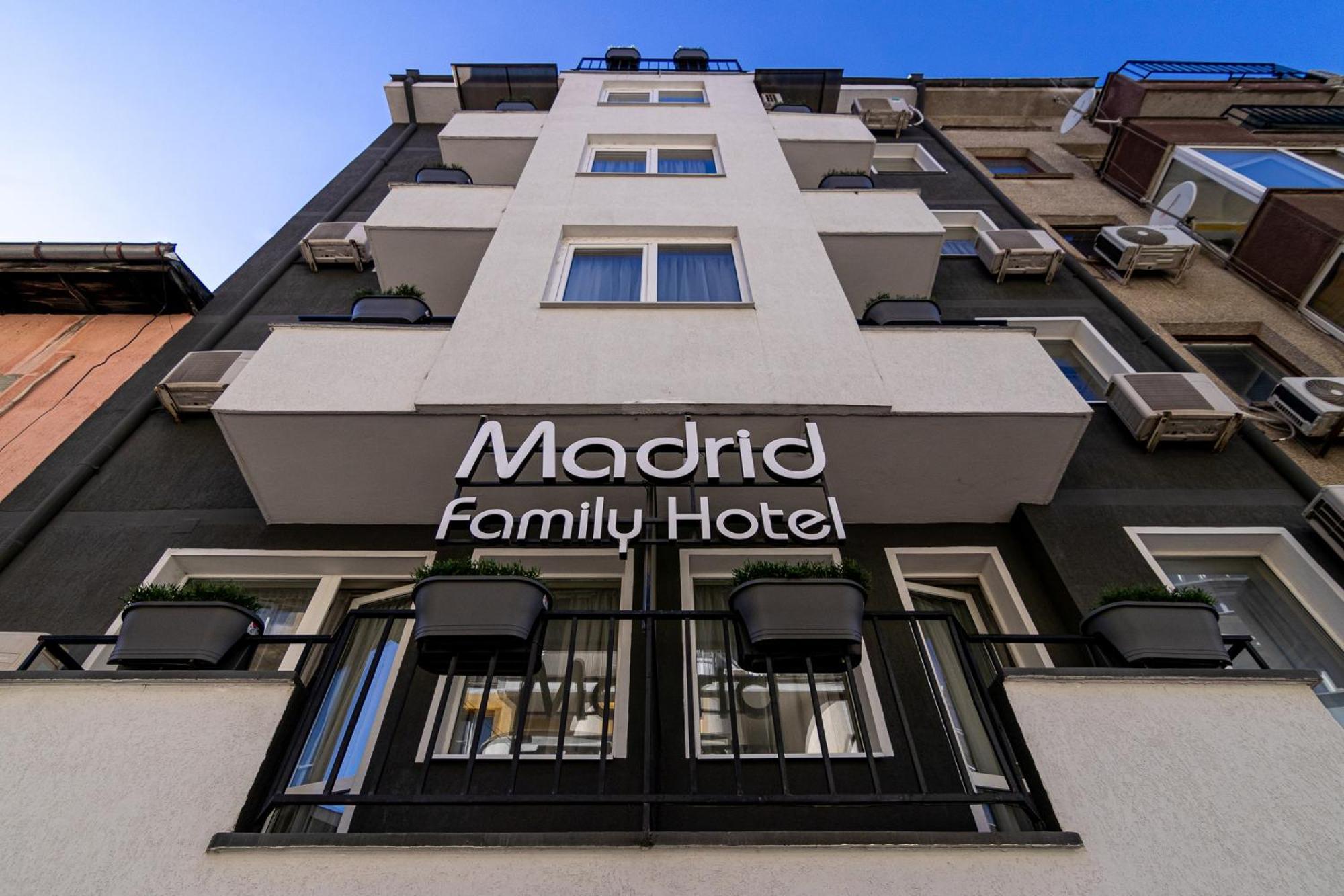 Family Hotel Madrid София Экстерьер фото